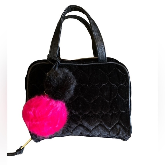 COPY - BETSEY JOHNSON TOILETRY BAG - Picture 1 of 7
